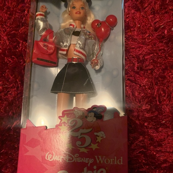 Collectors edition dolls - Picture 3 of 4